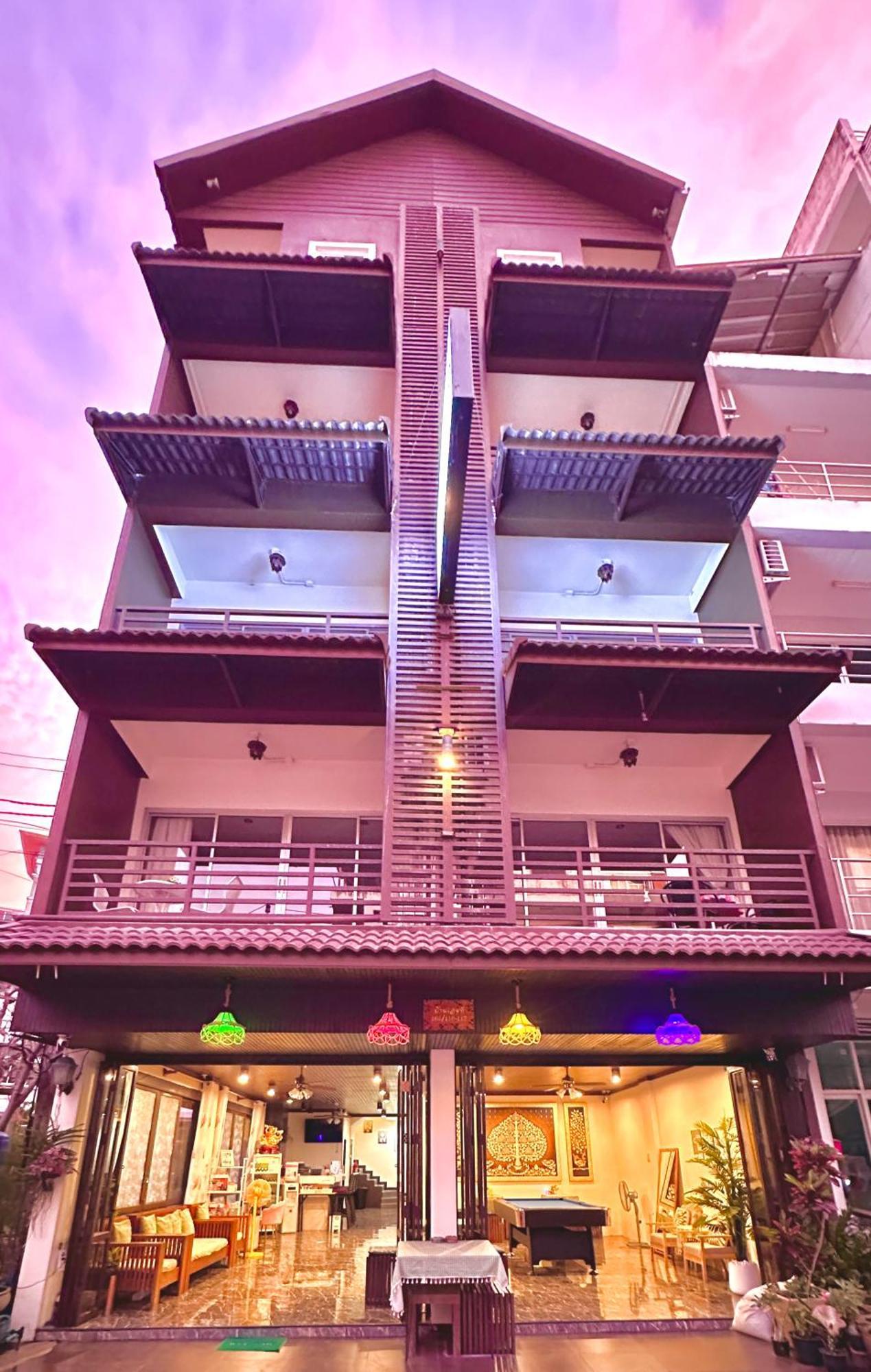 Thai Classic House Patong Exteriér fotografie